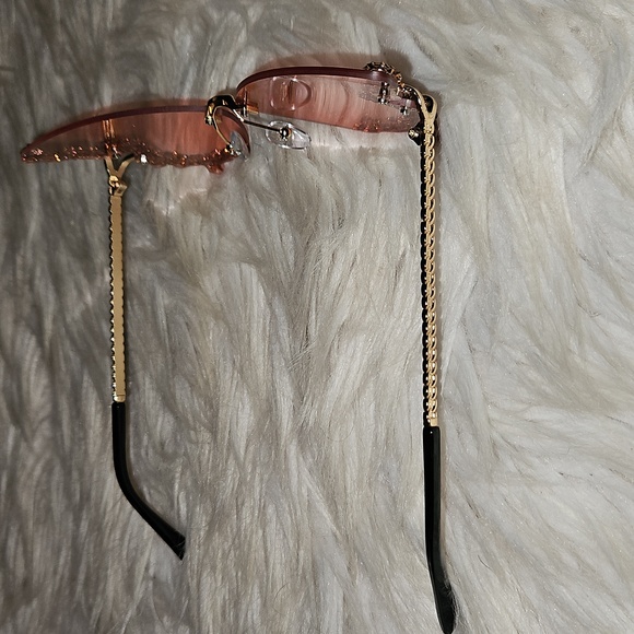 Y2K Butterfly Rhinestone Sunglasses - Rose Glow - Picture 5 of 7